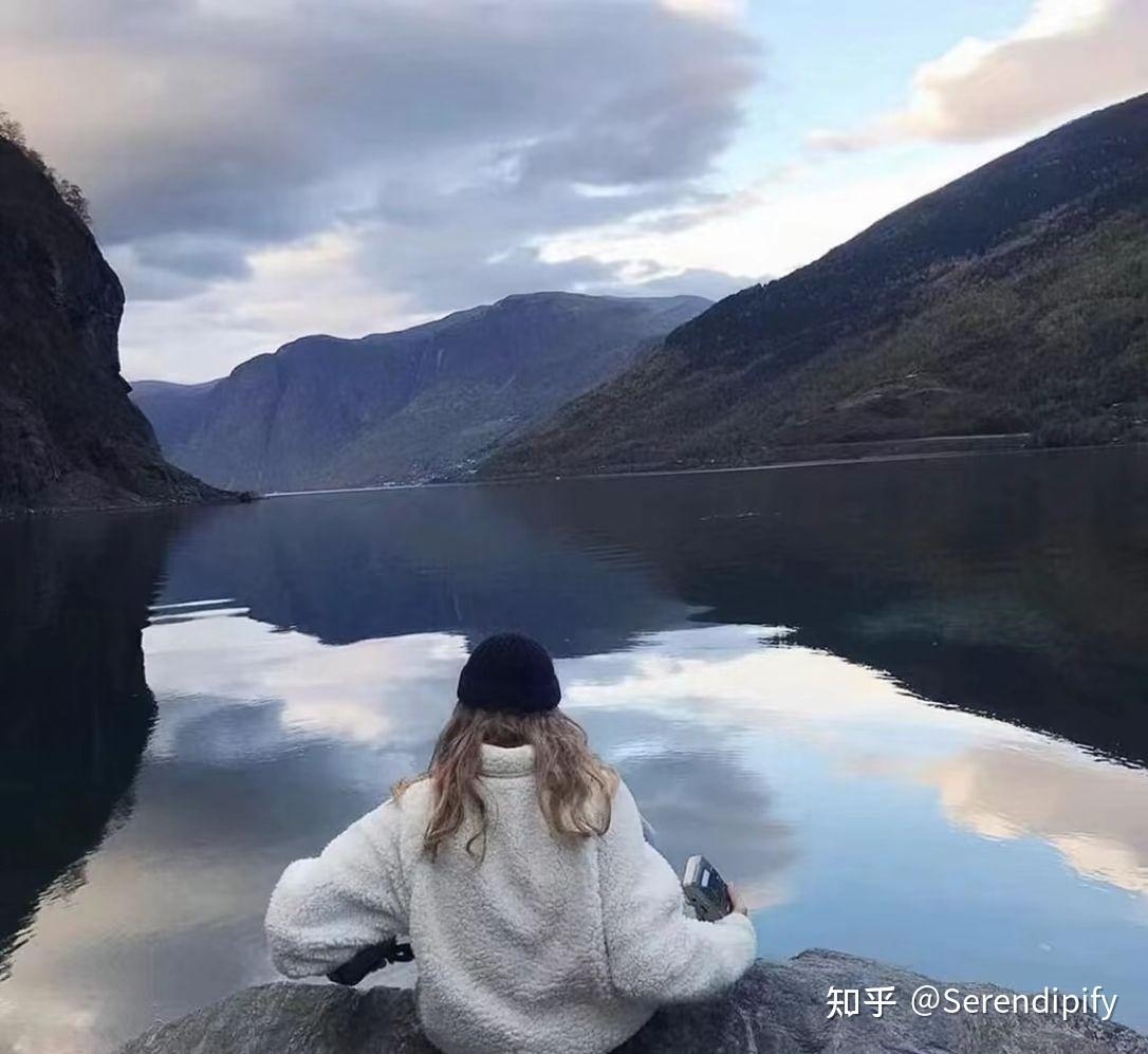 爱情伤感的网名，情感的微缩风景插图