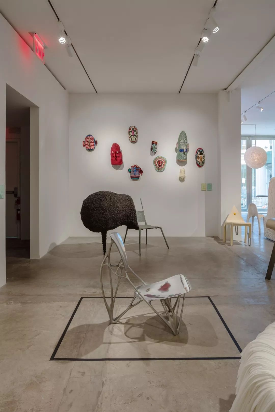 打造个性空间名字，展现自我风采的独特艺术插图