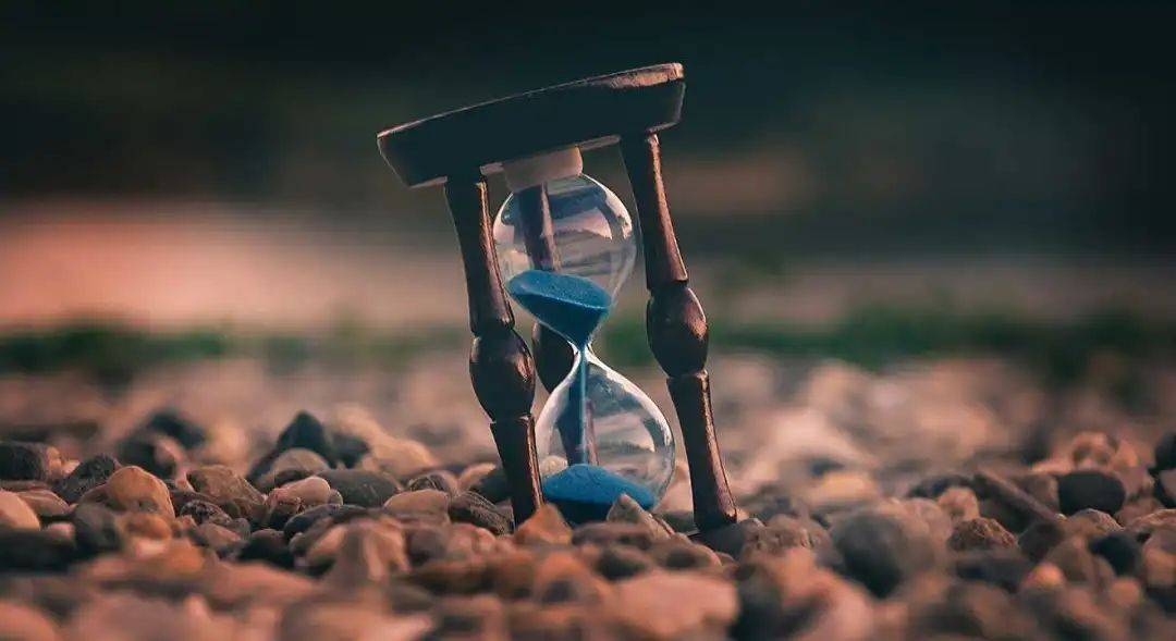 酒吧名字大全，如何为你的空间注入独特灵魂插图