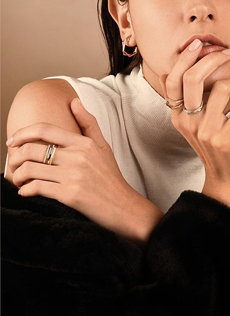 解锁时尚密码，脸型上窄下宽的魅力与穿搭指南插图