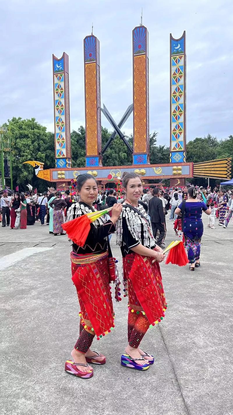 景颇族习俗，东方风物之韵中的民族精神插图