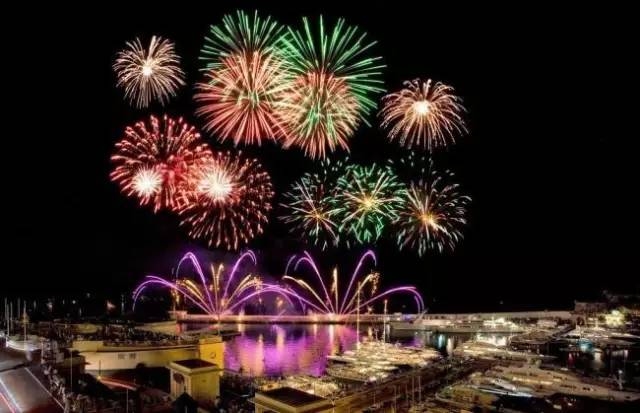 梦见放鞭炮、烟花预兆好运插图