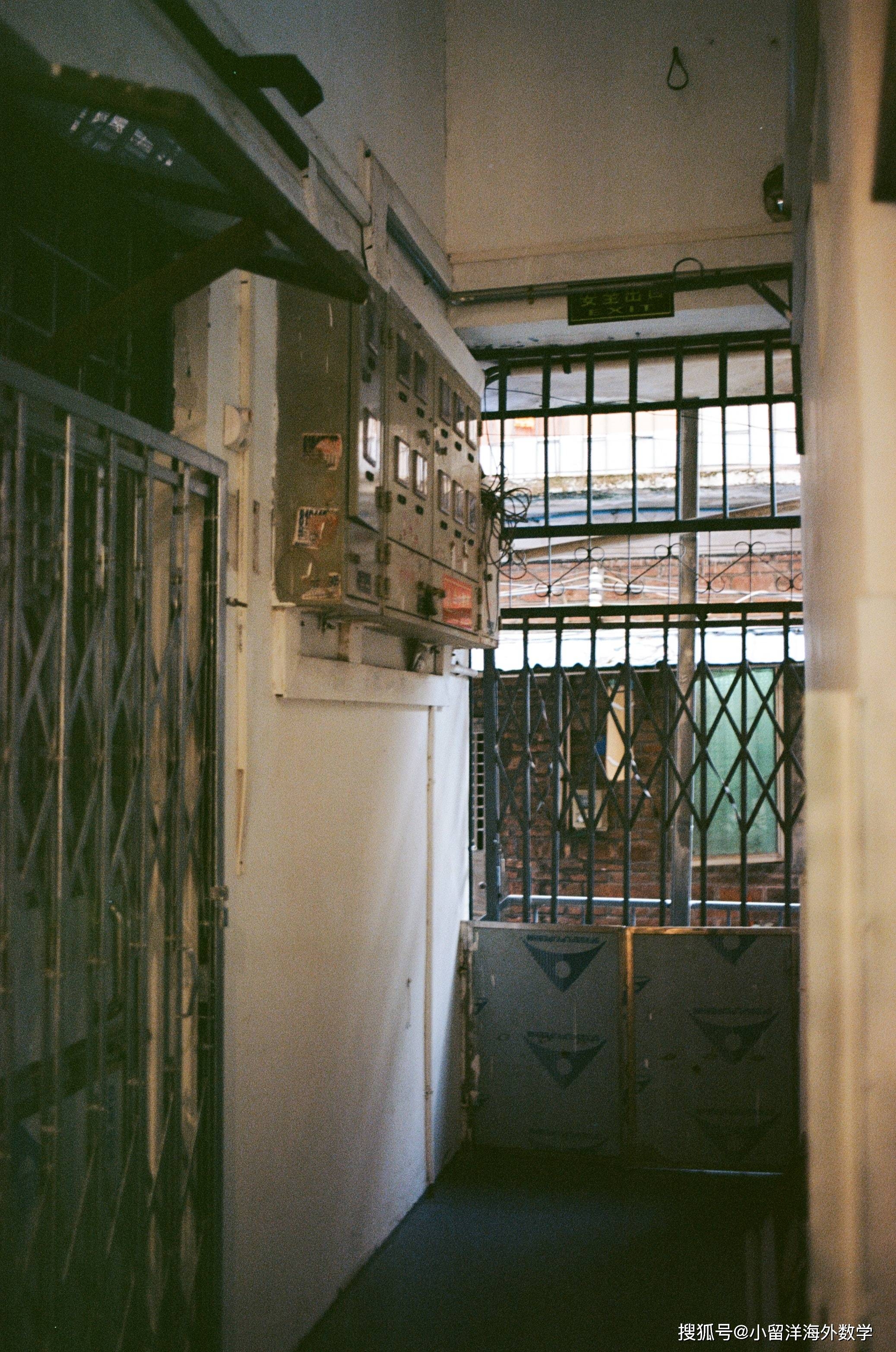 梦见住旧房子的温馨回忆插图