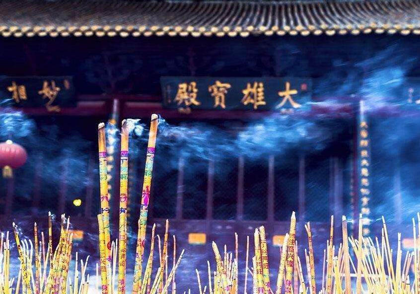 门庭若市,生肖显赫—揭秘生肖中的繁忙之星插图 门庭若市,生肖显赫—揭秘生肖中的繁忙之星插图