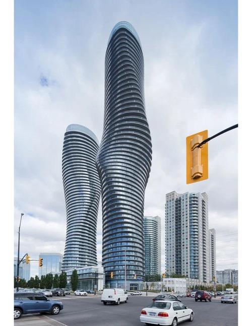 梦中的高楼大厦，在现实的表象中探寻精神跃迁的密码插图