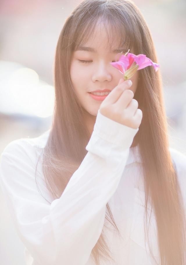 女人名字大全，优雅、独特且富有内涵的姓名精选插图