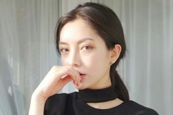 女人有涵养的网名,如何选择与体现个人魅力?插图 女人有涵养的网名,如何选择与体现个人魅力?插图