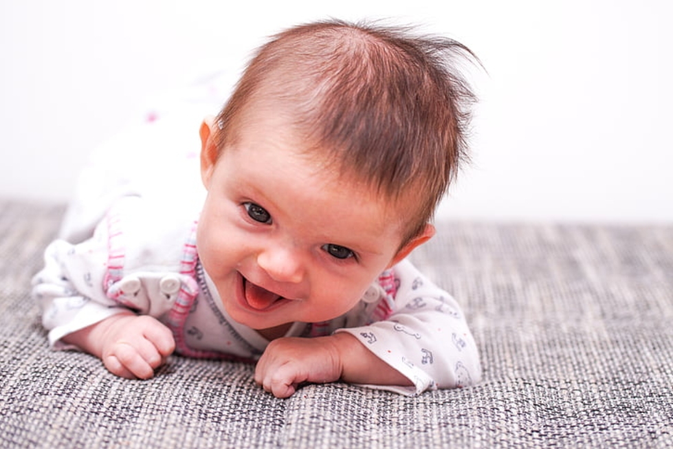 新生儿取名字大全，为你的宝贝选择完美名字插图