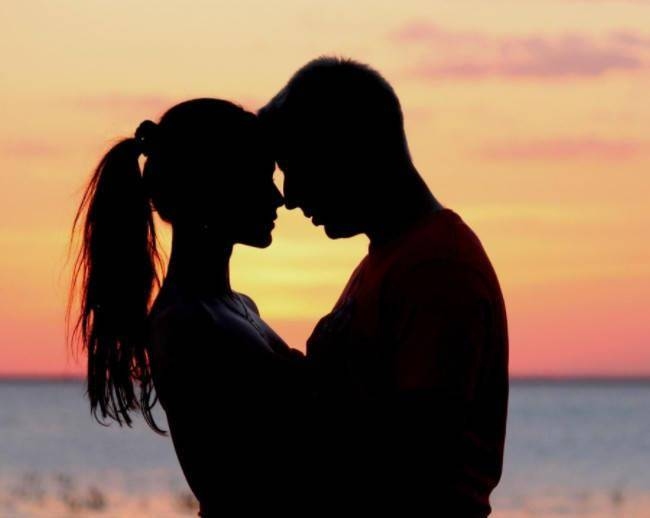 探索爱情心理，一场关于情感深处的自我测验插图