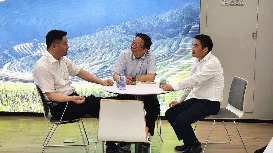 探索江苏同志聊天室，线上交流的温暖与包容插图