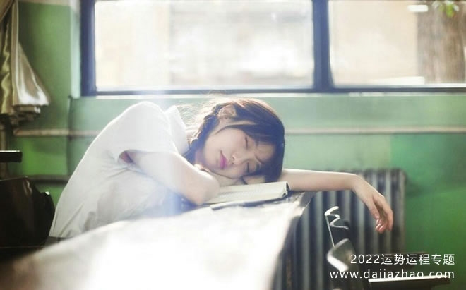 属鸡人在2022年的运势展望插图