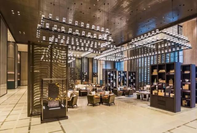 探寻时尚魅力，打造独特好店名插图