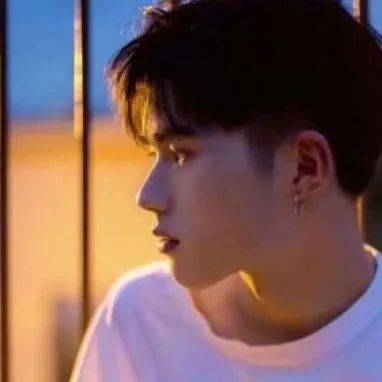 微信网名男生成熟稳重，背后的故事与特质解析插图