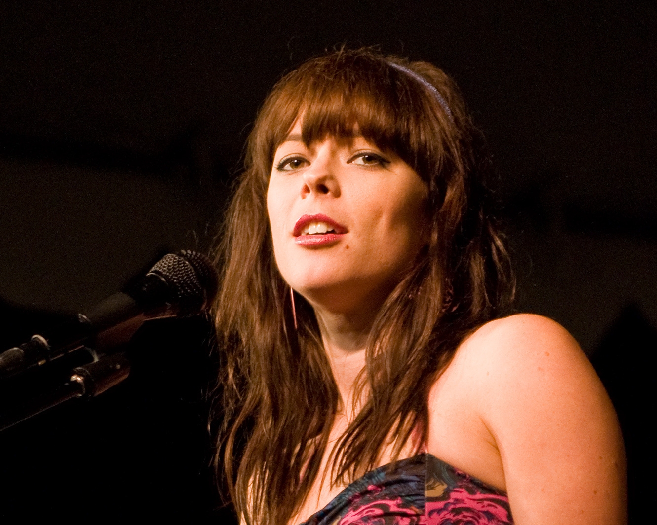 Lenka的正确发音与读音指南插图