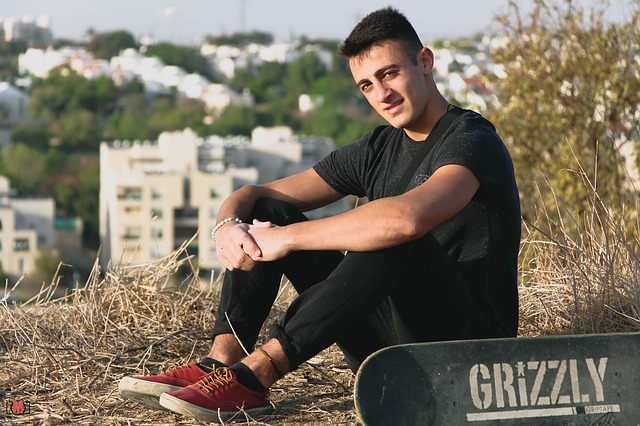 QQ最新网名潮流，个性与创意的碰撞插图