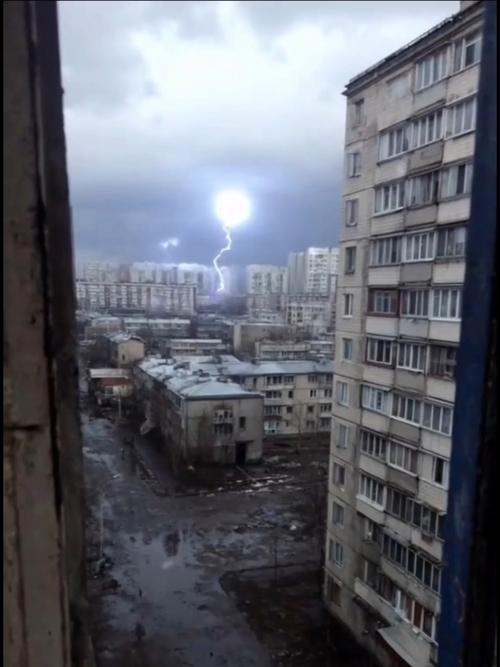 腊月打雷的神秘预兆插图