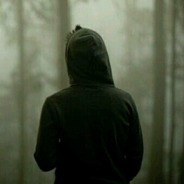 孤影荒城,孤独笼罩心头,男生伤感网名精选插图 孤影荒城,孤独笼罩心头,男生伤感网名精选插图