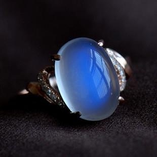 月光石稳定情绪、调节心境。插图