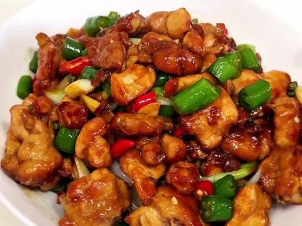 争风喝醋的生肖—鸡插图