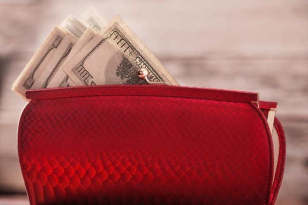 红色钱包，传统迷信与现代消费的双重考量-新乐天