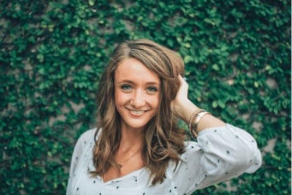 金字旁的女孩名字—探寻名字中的独特韵味-新乐天