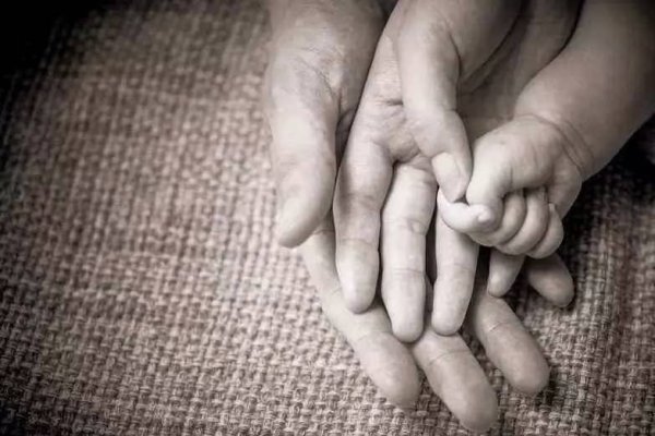 梦见打架受伤，一场意外中的自我疗愈与成长之旅-新乐天