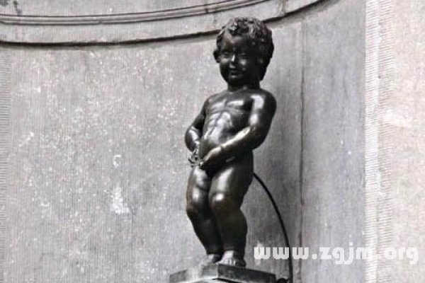 梦境解析，小男孩撒尿的预兆与不同性别、职业的含义-新乐天