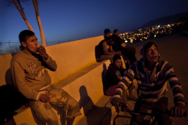 梦见抬死人进家门，预示生死离别将至-新乐天