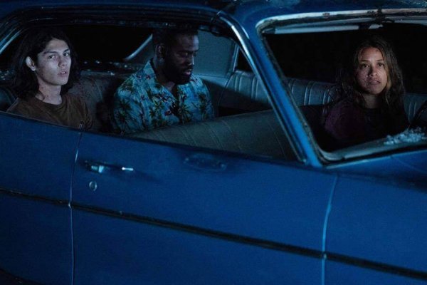 梦魇边缘，解析梦见开车翻车的心理隐喻-新乐天