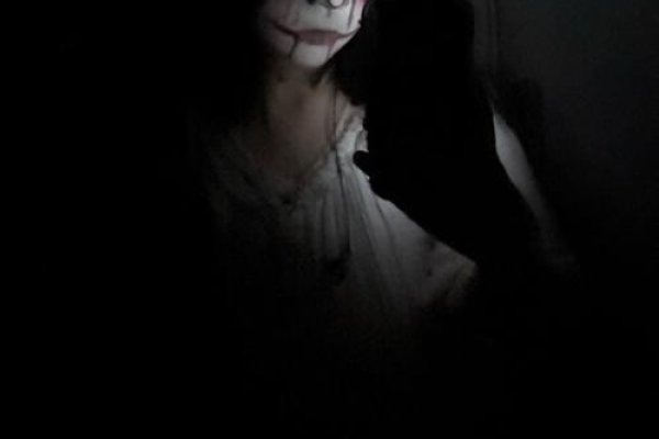 梦醒惊魂，那双马蜂窝眼似透着暗火-新乐天