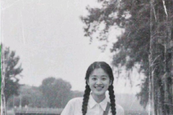 年轻的母亲1，在成长与责任中绽放的青春之花-新乐天