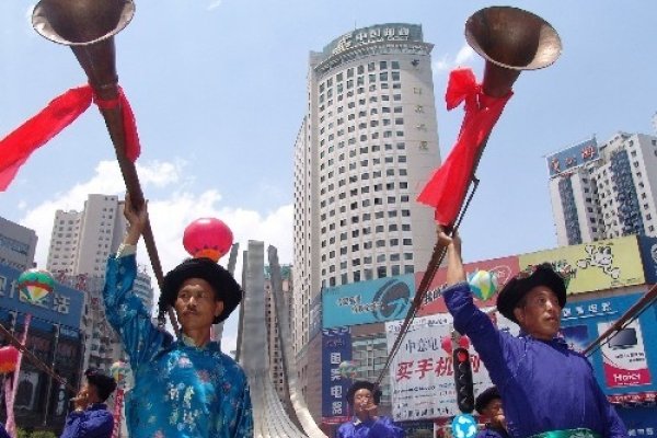 四月八日的节日习俗与庆祝活动-新乐天