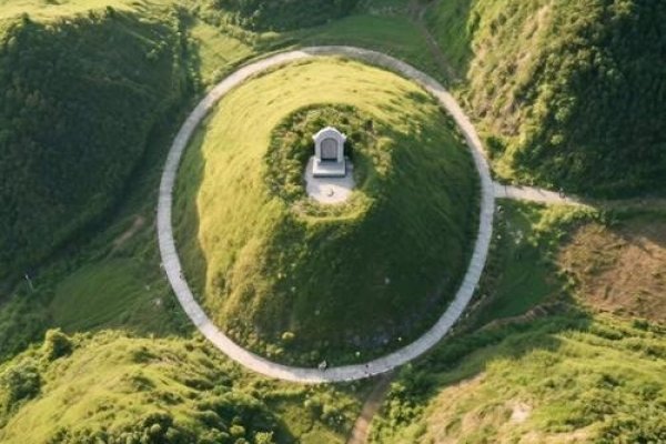 坟地风水图片，探寻自然与人文的和谐共生-新乐天