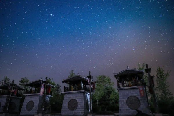 玛法达与星空的浪漫邂逅-新乐天