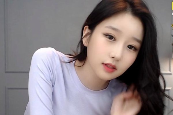 韩国女主播的魅力与种子下载现象-新乐天