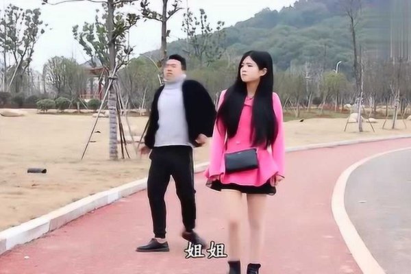 QQ泡妞聊天记录揭秘，一段甜蜜的恋爱之旅-新乐天