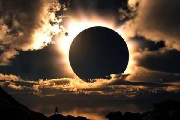 探索2020年日全食，天文奇观与科学奥秘-新乐天