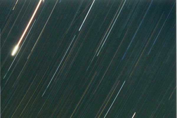 狮子座流星雨的璀璨瞬间—图片背后的故事-新乐天