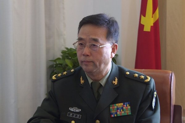 中部战区司令员的领导风采-新乐天