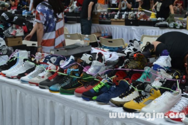 周公解梦，梦见鞋丢失的象征意义-新乐天